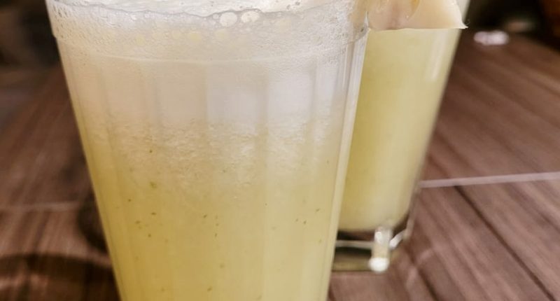 Suco de Abacaxi Diurético